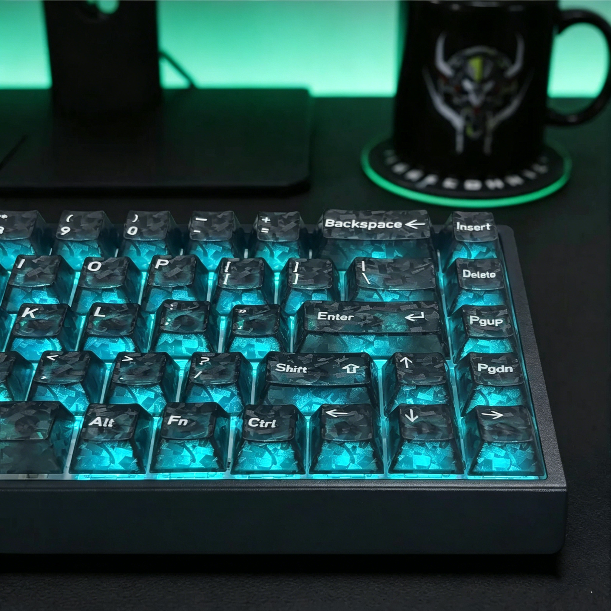 2026 New Forged Carbon Fiber T - مراجعة Gaming Keyboard 2026 وسعره