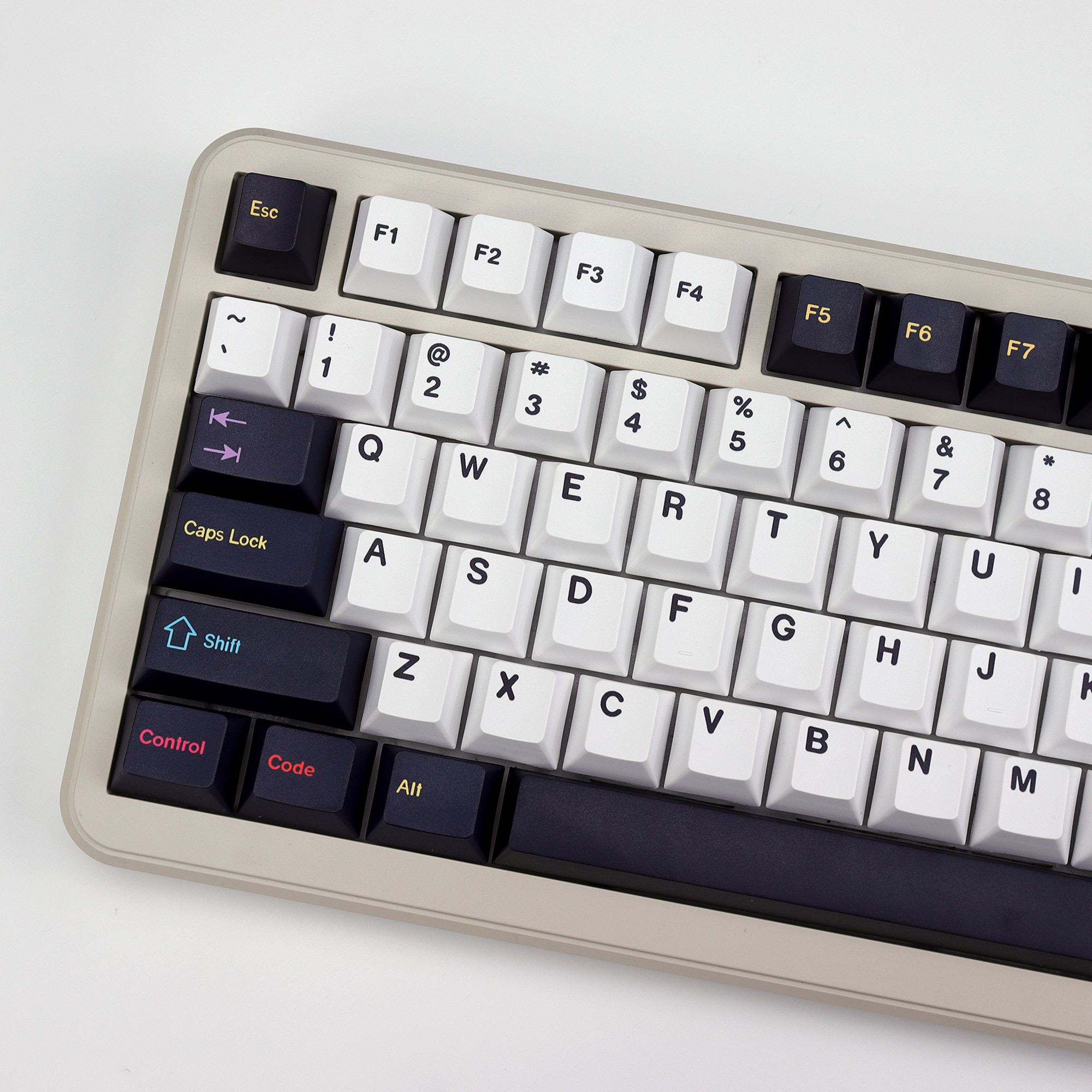 KBDiy GMK Colorchrome Keycaps  - مراجعة Gaming Keyboard No Number Pad وسعره