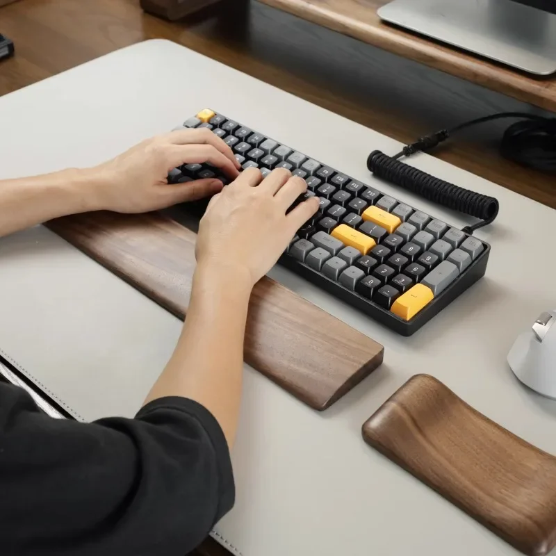 Walnut Wood Palm Rest Mechanic - مراجعة Wrist Rest Wood وسعره