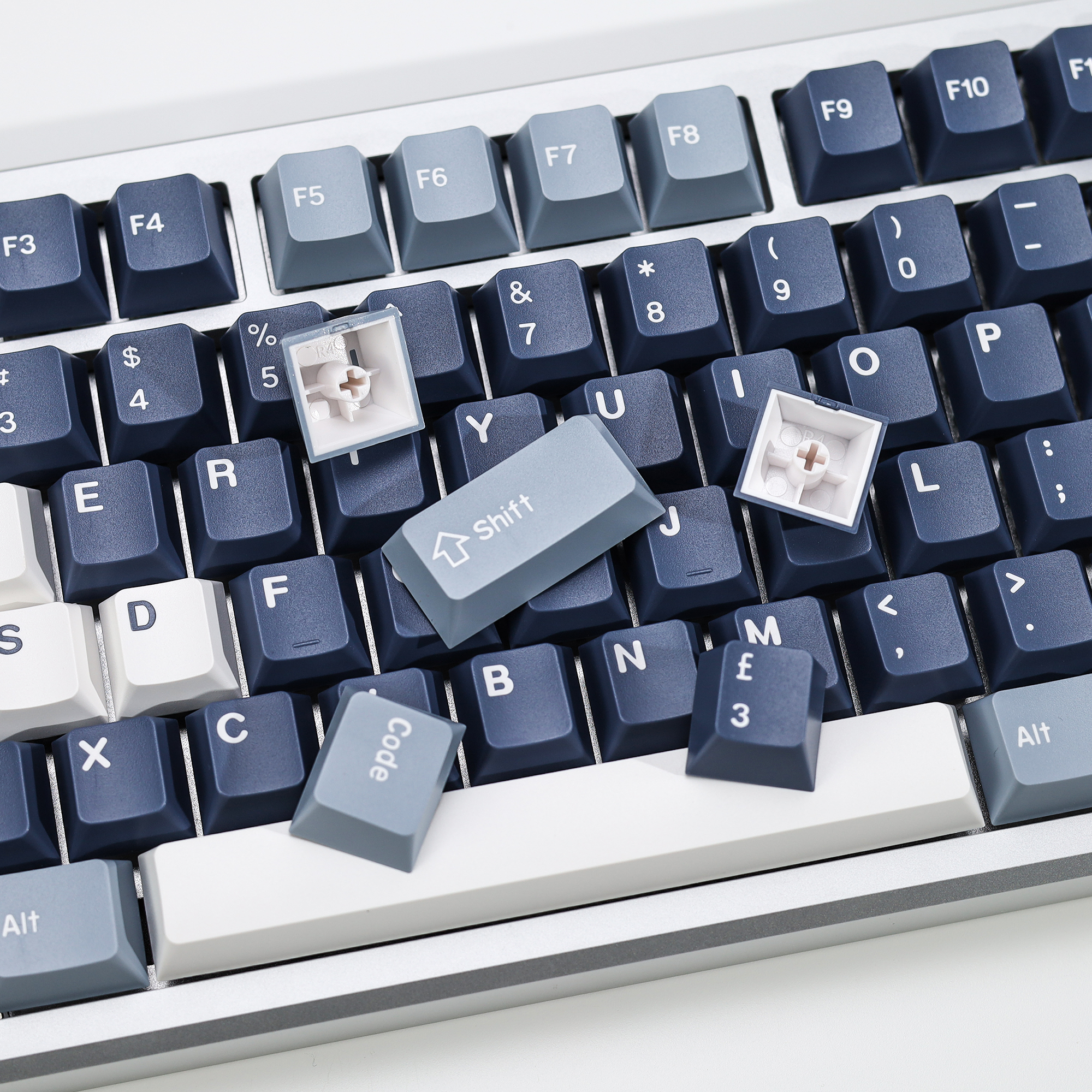 KBDiy Fishing Keycaps ISO PBT  - مراجعة Gaming Keyboard No Number Pad وسعره