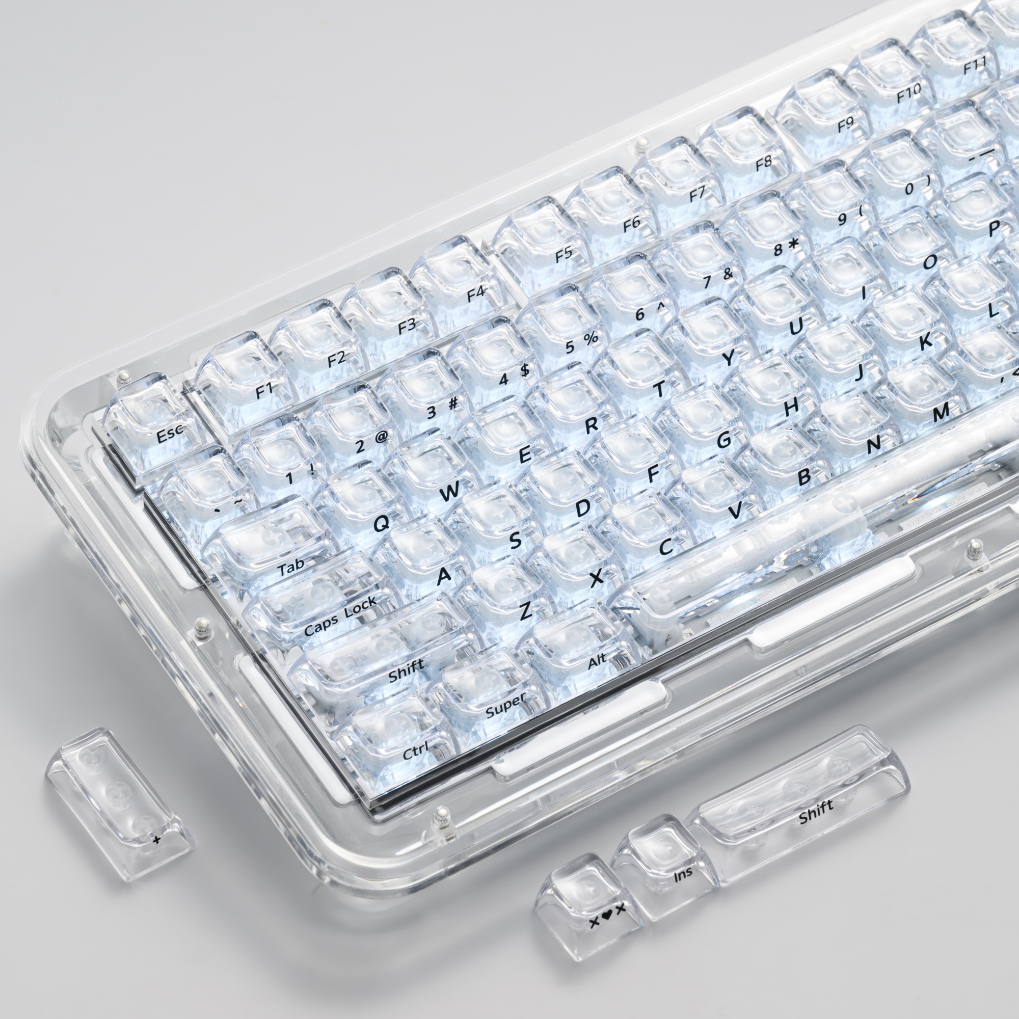 XVX Crystal Transparent SA Pro - مراجعة Gaming Keyboard No Rgb وسعره