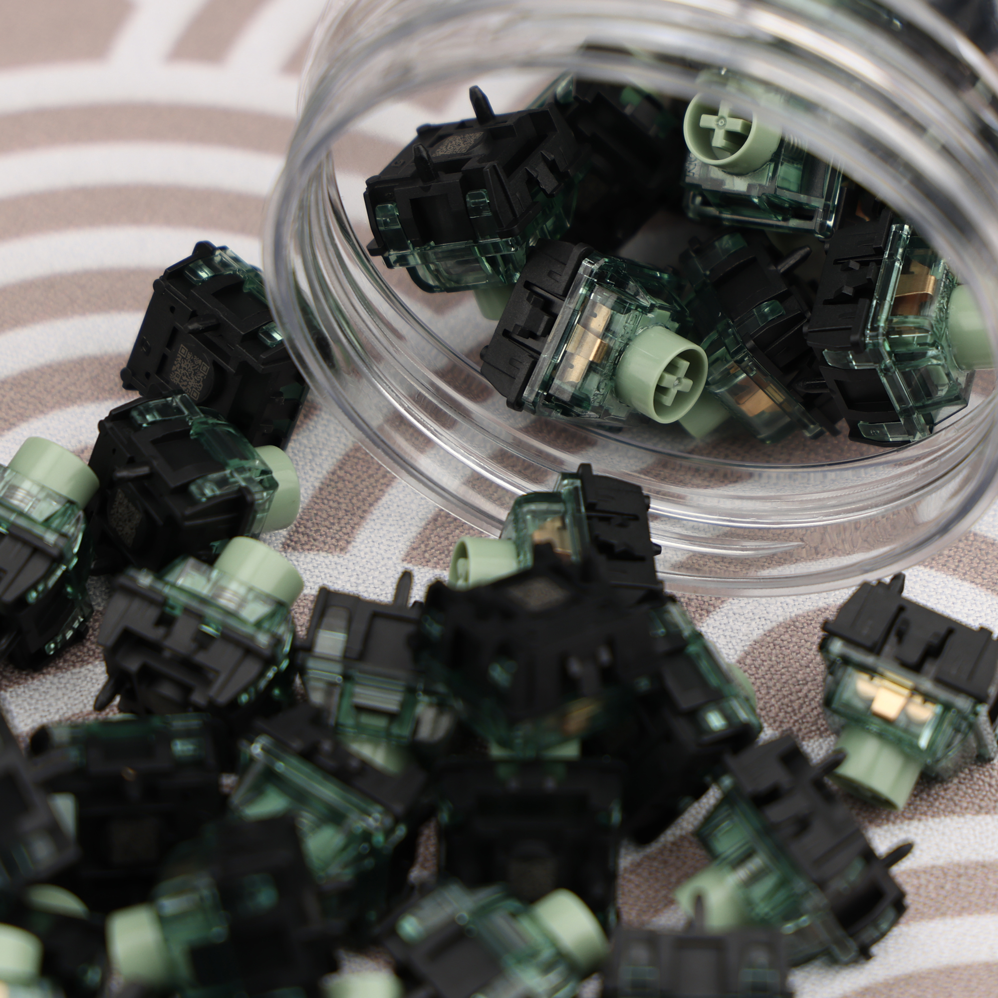 GATERON Magnetic Jade Emerald  - مراجعة Gaming Keyboard Hall Effect Switches وسعره