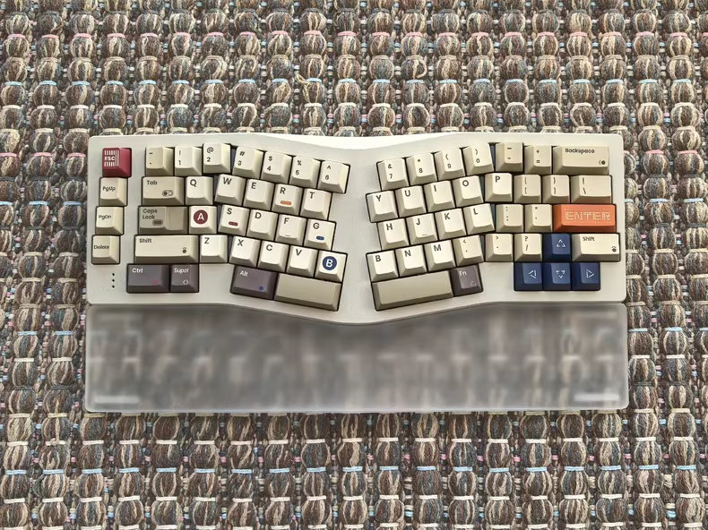 Neo Ergo Palm Rest CustomWoode - مراجعة Wrist Rest Wood وسعره